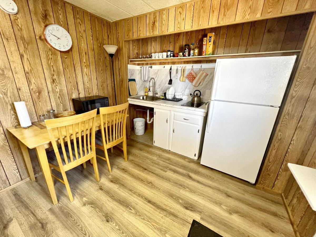 1 Bedroom Home Near Lassen Volcanic Park Paynes Creek Extérieur photo